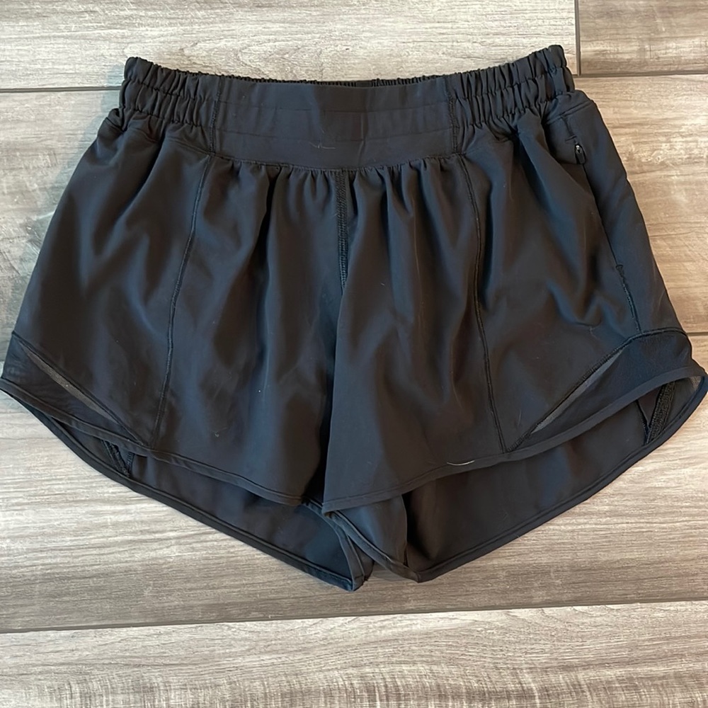 Lululemon Hotty Hot Lined Short Long 4”